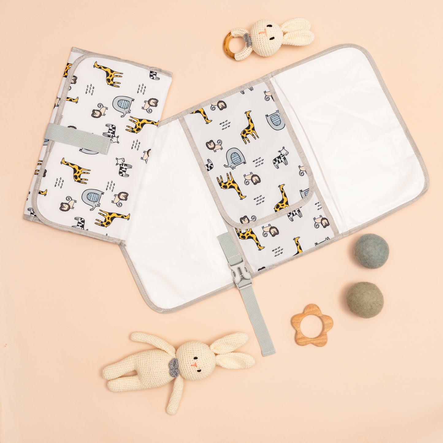 Tiny Tails Foldable Changing Mat